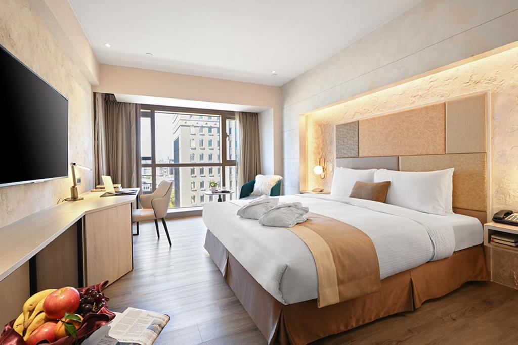 Guestroom, Park Taipei Hotel in Taipei