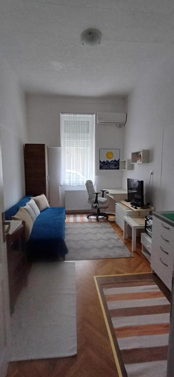 STUDIO, centar - 1