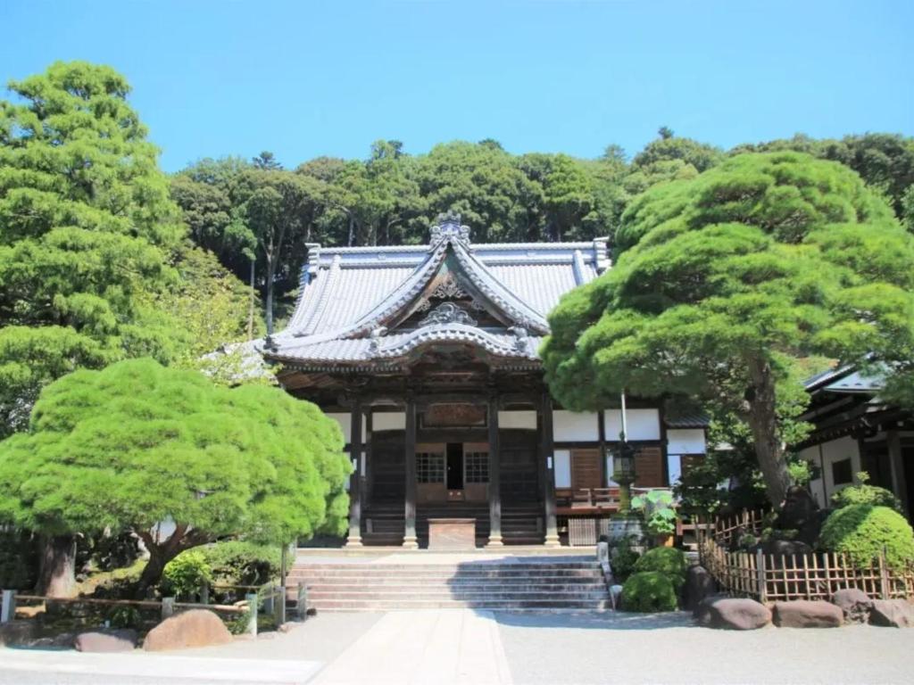Nearby attraction