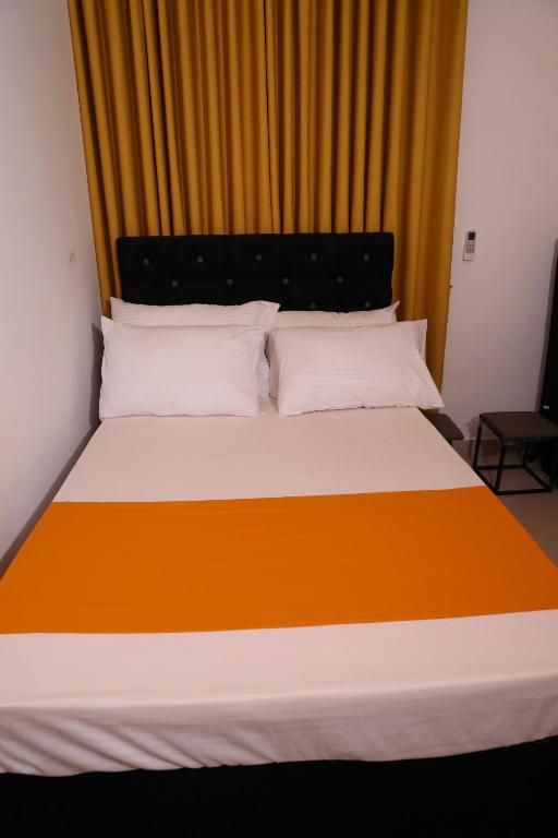 Nelli Point Guest House, Jápané