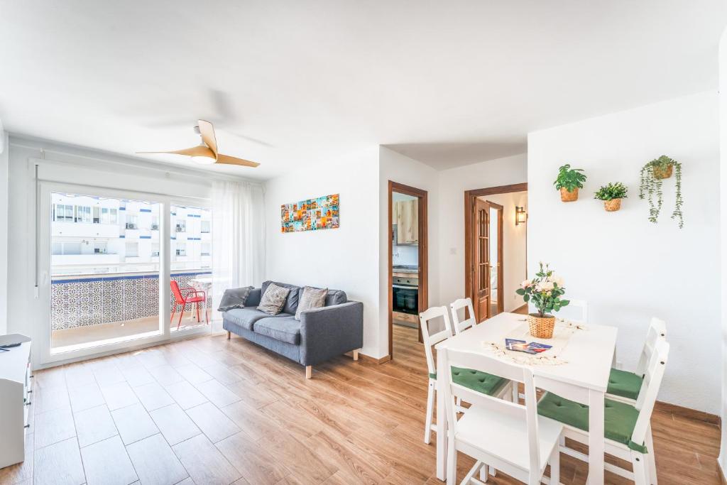 VB Aguila 3BR Beachfront - 2