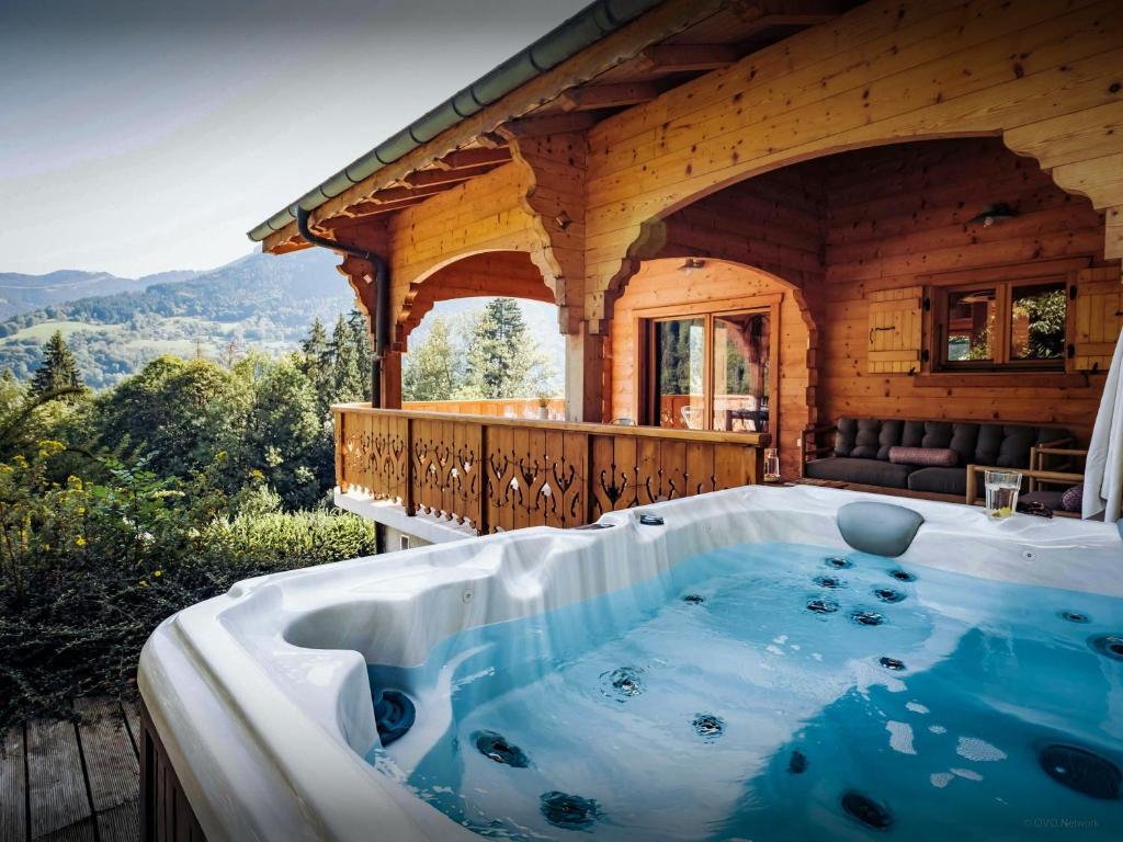 Chalet Roche de Pierre - OVO Network - 2