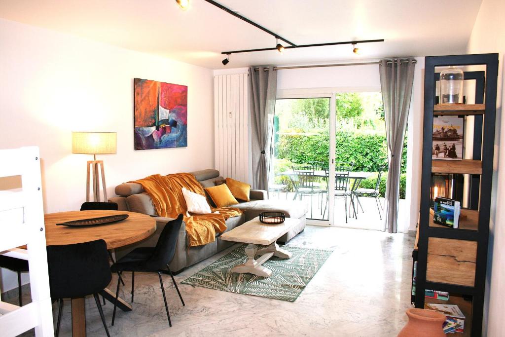Rez de jardin en bord de mer - 2