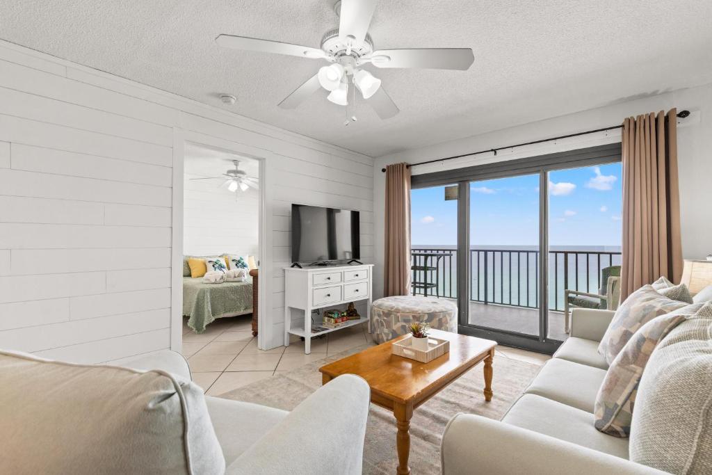 Commodore 1002, Panama City Beach