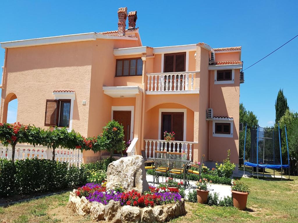 Apartment in Vrsi near the Sea, Vrsi