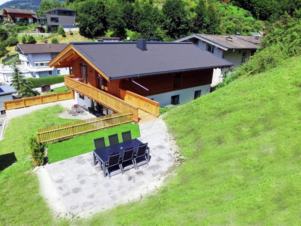 Chalet in Piesendorf near Ski Slopes - 3