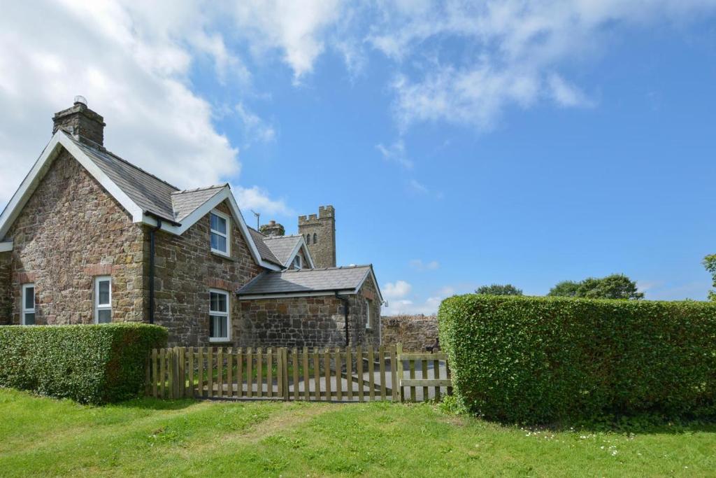 The School House, Walton West