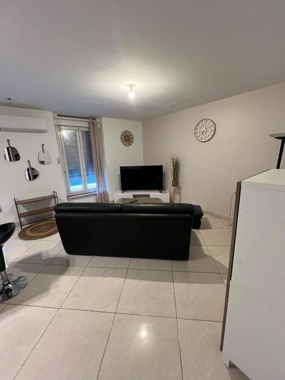 T2 apartment, terrasse cours intérieur, Narbonne