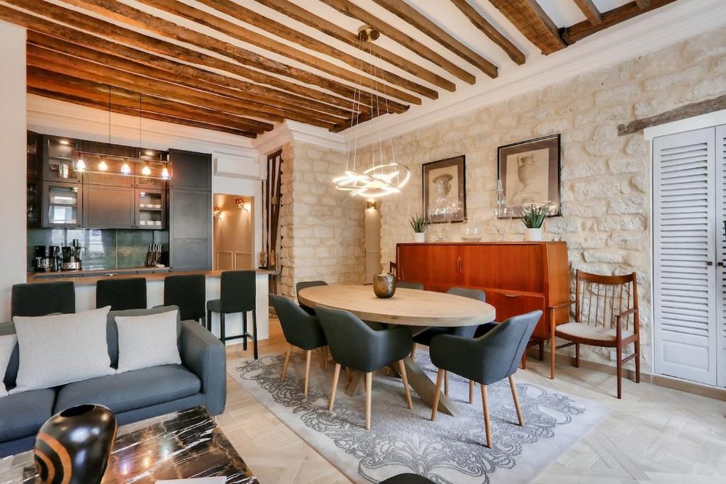 Luxurious 3BD with 3BR and AC - 3