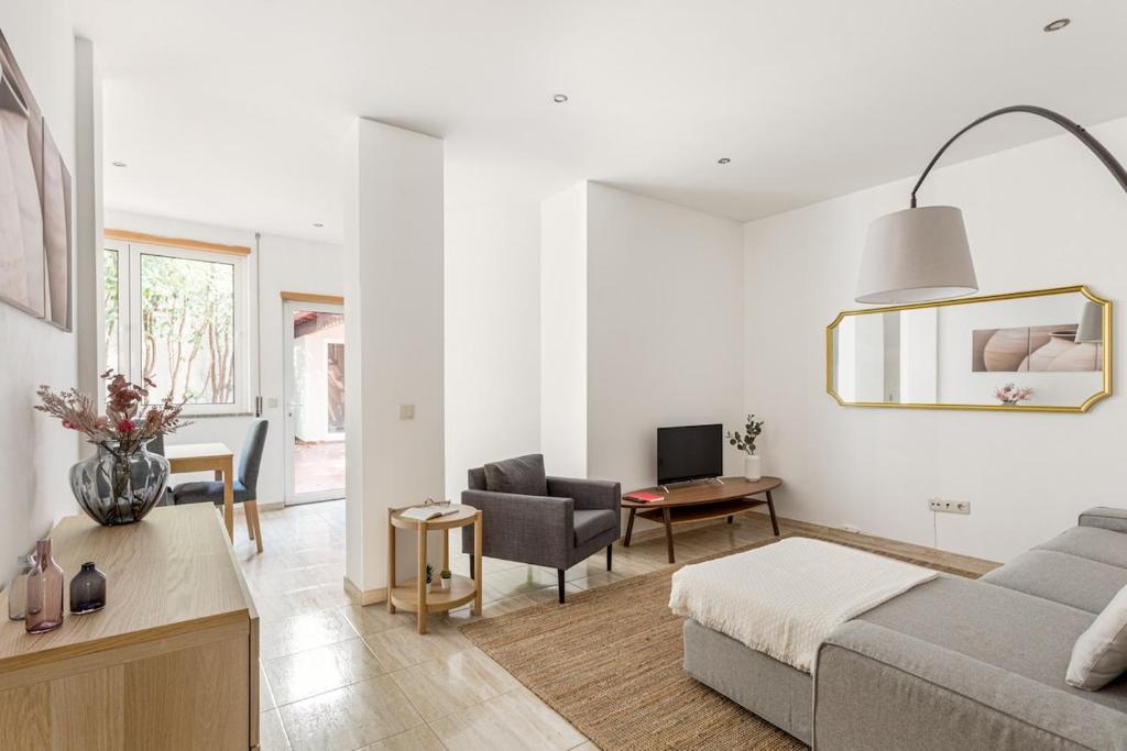 GuestReady - Central & spacious apartment in Porto, Porto