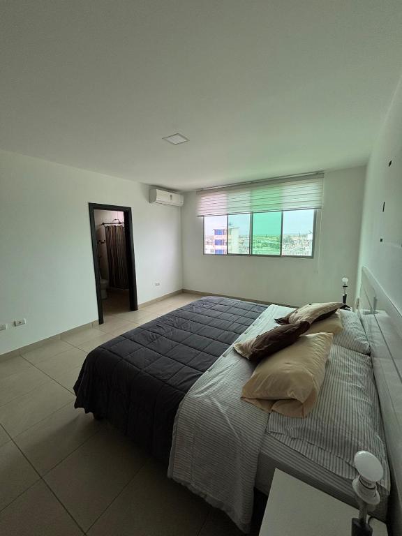 Luxury apartment by the sea - 4