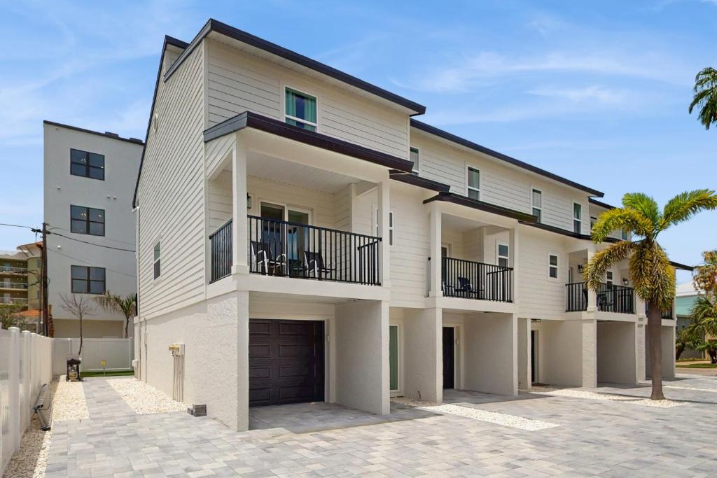 Island Vibes 4, St Pete Beach