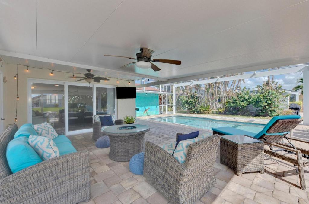 Calm Seas, Englewood