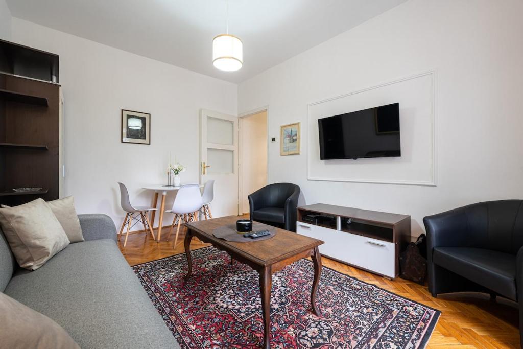 Downtown Apartment Freedom - 3