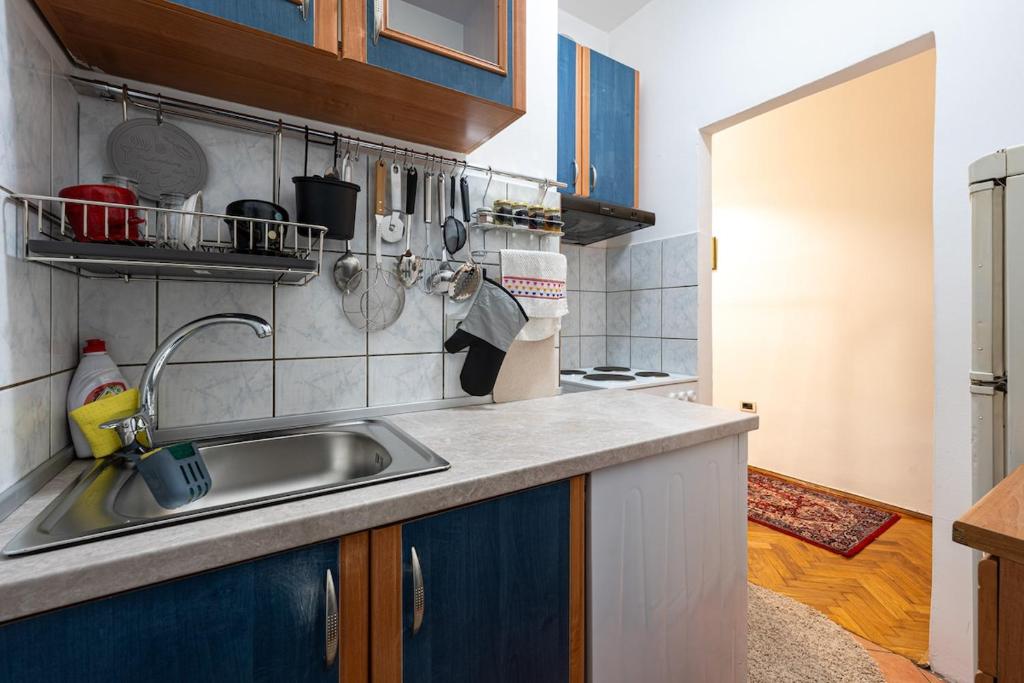 Downtown Apartment Freedom - 4