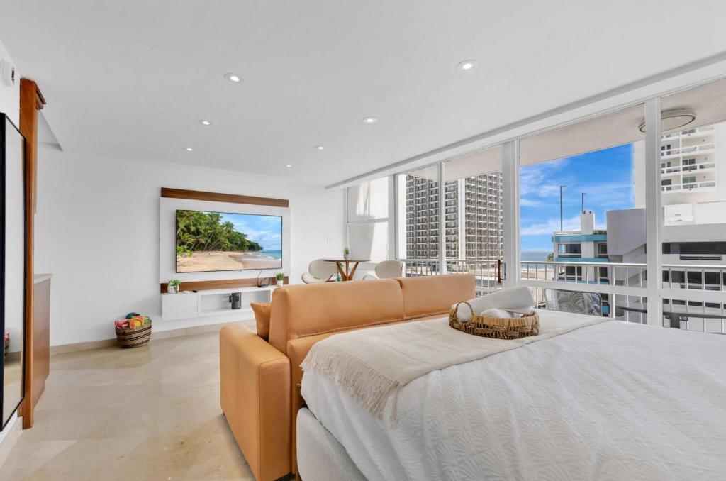 *NEW* Ocean View Suite / POOL / Parking, San Juan