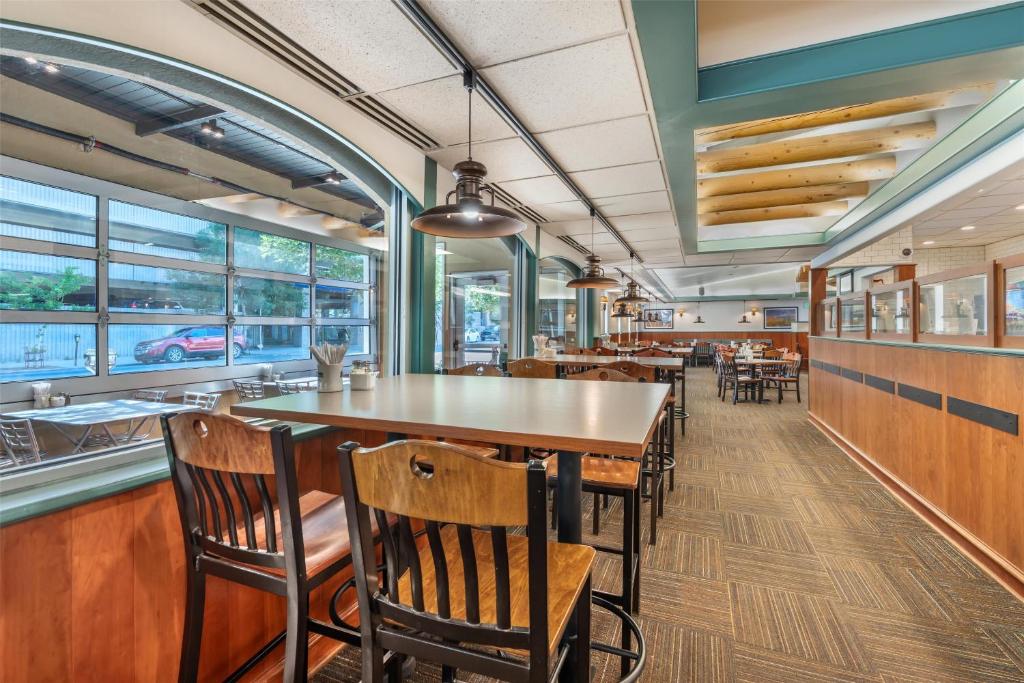 Best Western Plus Clocktower Inn レストラン