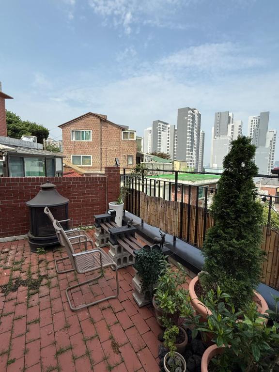 布莱克斯通空间 (Space in Blackstone)