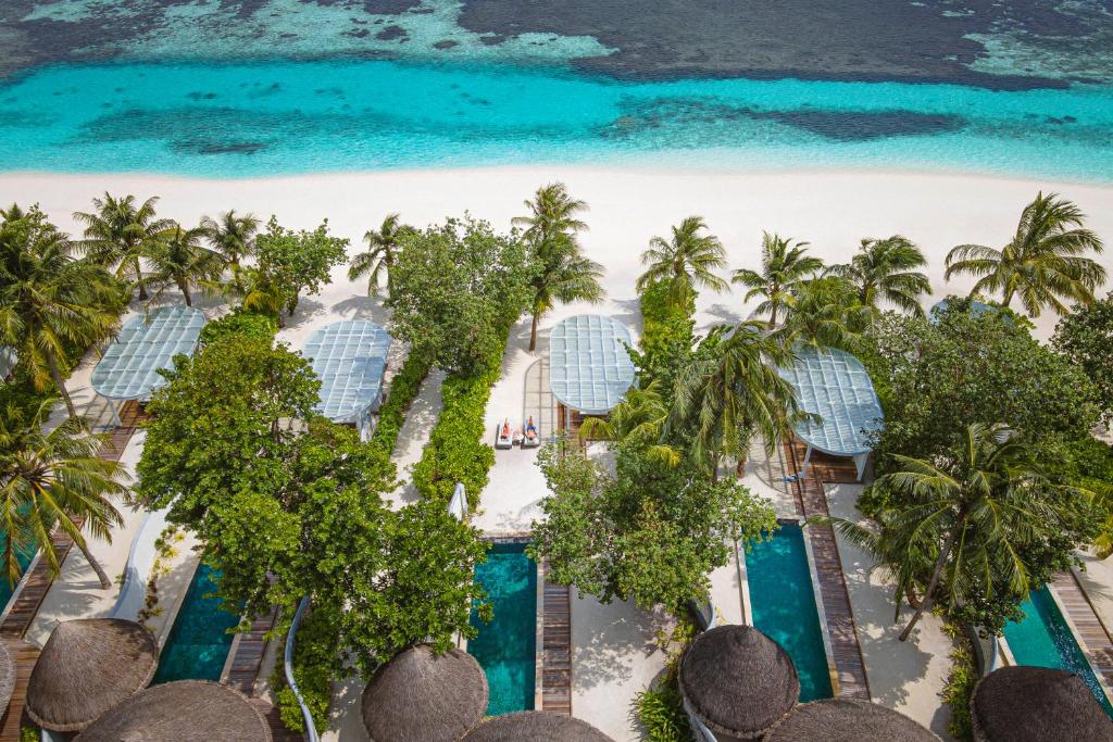 Four Seasons Resort Maldives at Kuda Huraa — Beach in Kaafu Atoll, Kaafu