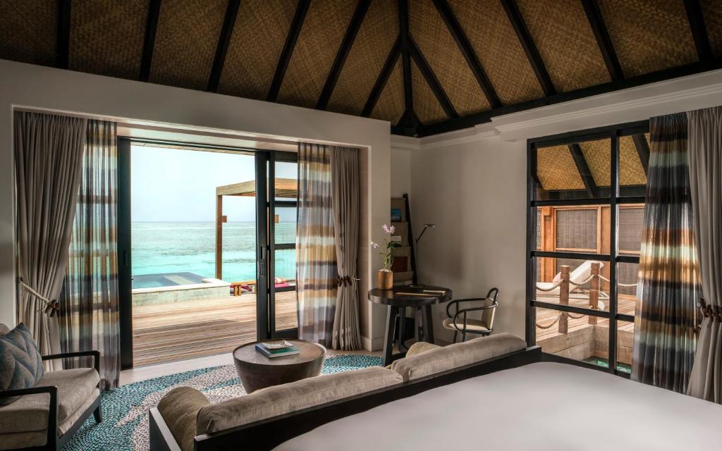 Four Seasons Resort Maldives at Kuda Huraa — Hotel rooms in Kaafu Atoll, Kaafu