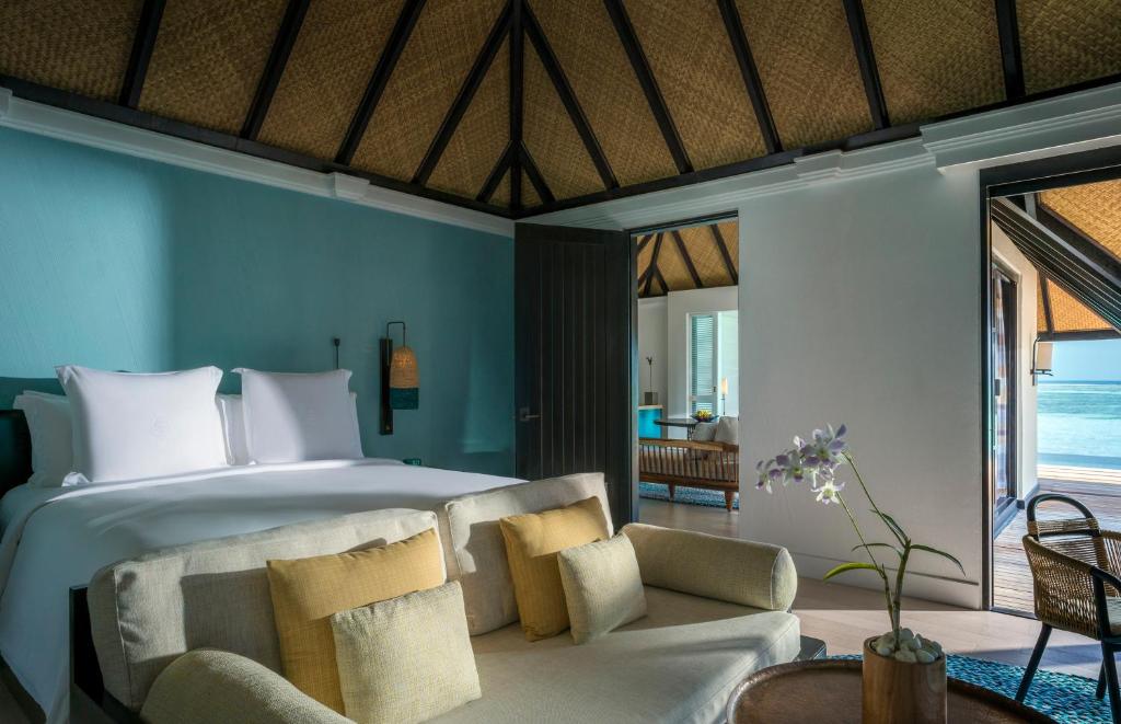Four Seasons Resort Maldives at Kuda Huraa — Hotel rooms in Kaafu Atoll, Kaafu