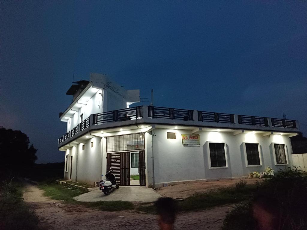 B D House, Rāe Bareli