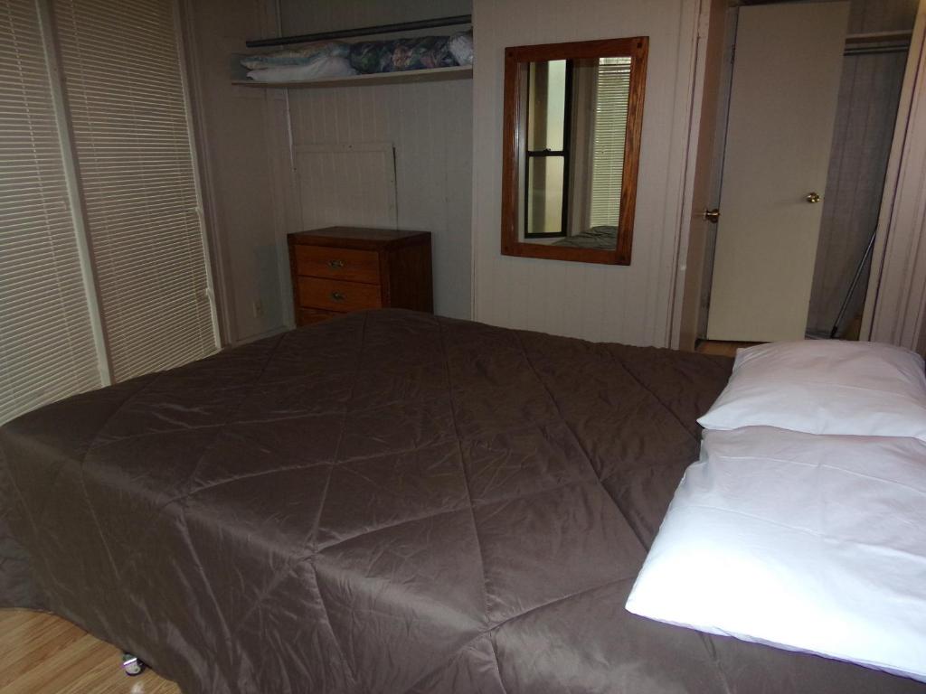 Lake Myers Lakeside Villa 16 photo