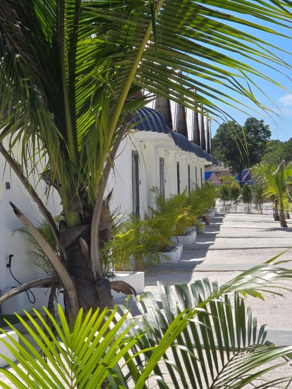 White Beach Resort Longset, Ostrov Koh Rong