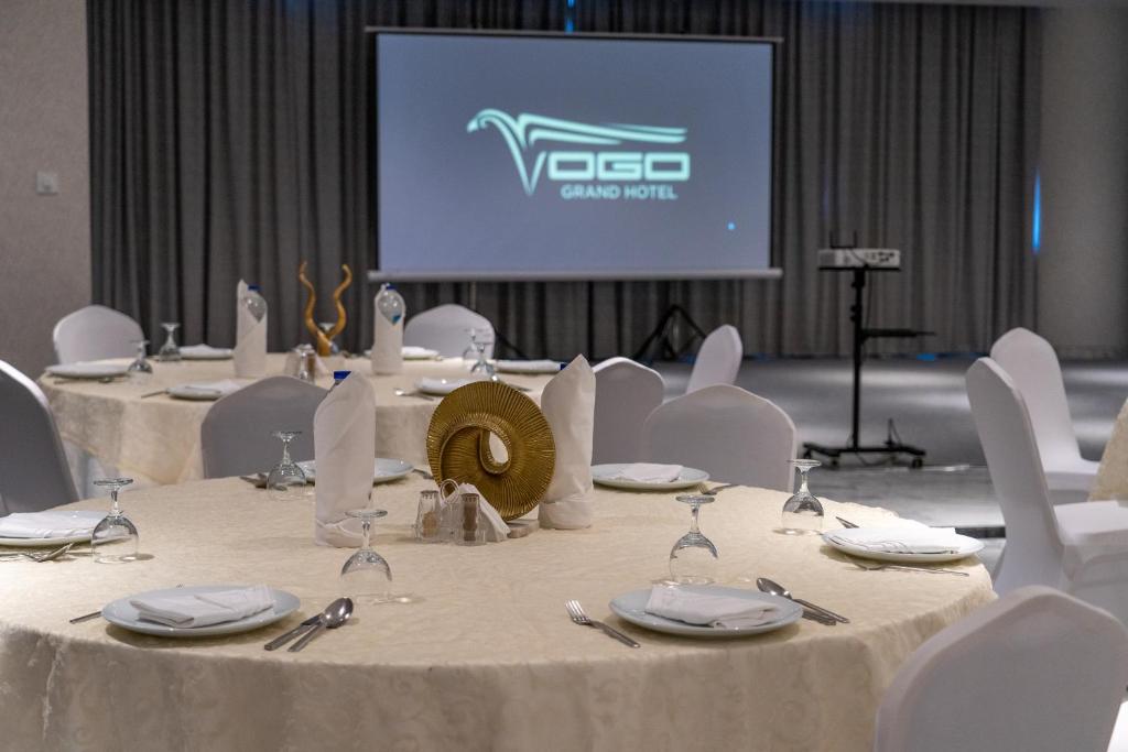 Banquet hall