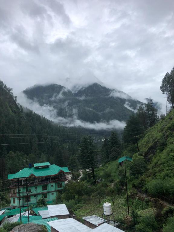 Daksh Guesthouse, Kasol