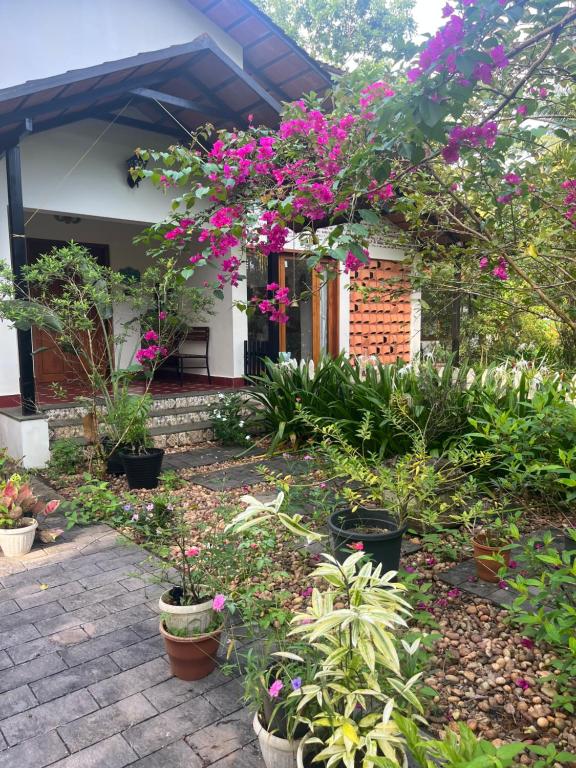 Isaikkoodu, Turavūr