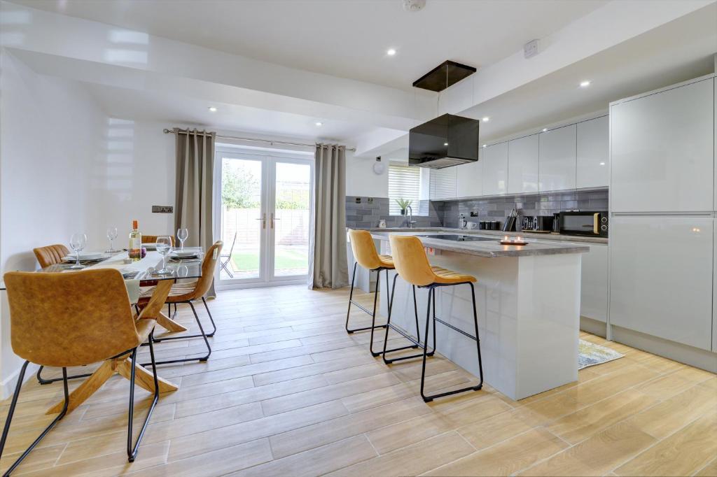 Luxurious home for Long term Stays, Birmingham