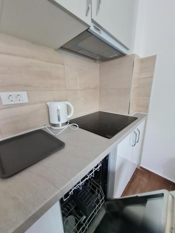 HELEN LUX Apartments - 4