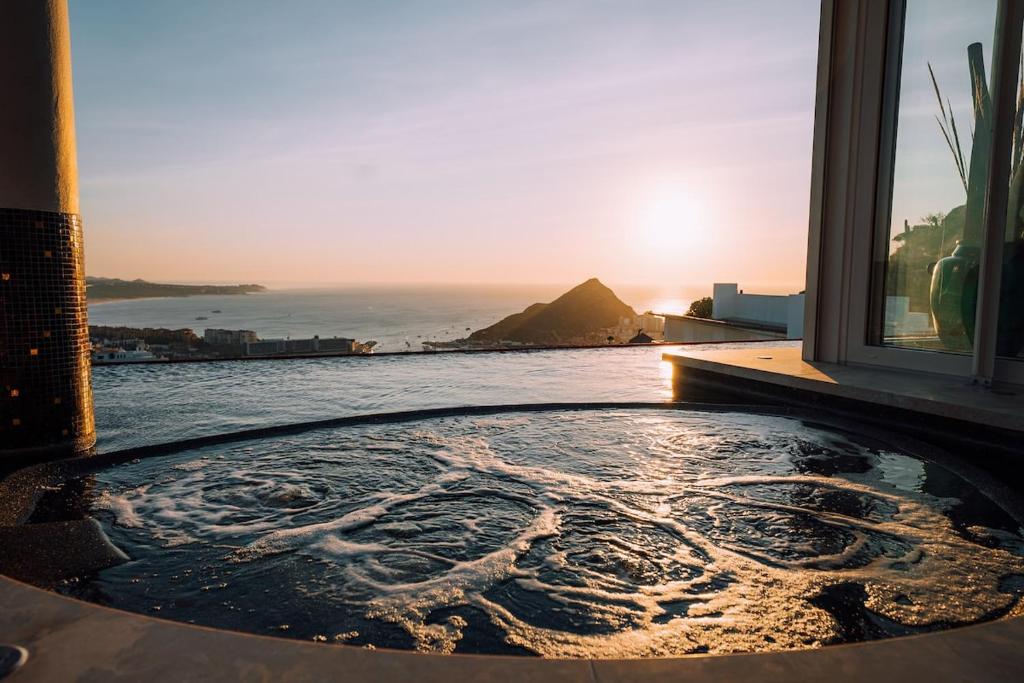 Luxury Cabo Villa Stunning Ocean Views - 1