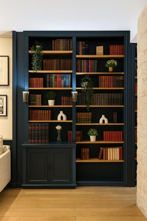 CIA Marais - Old Bookshop Style - 3