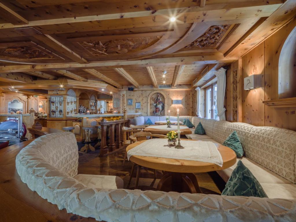 Bar/lounge