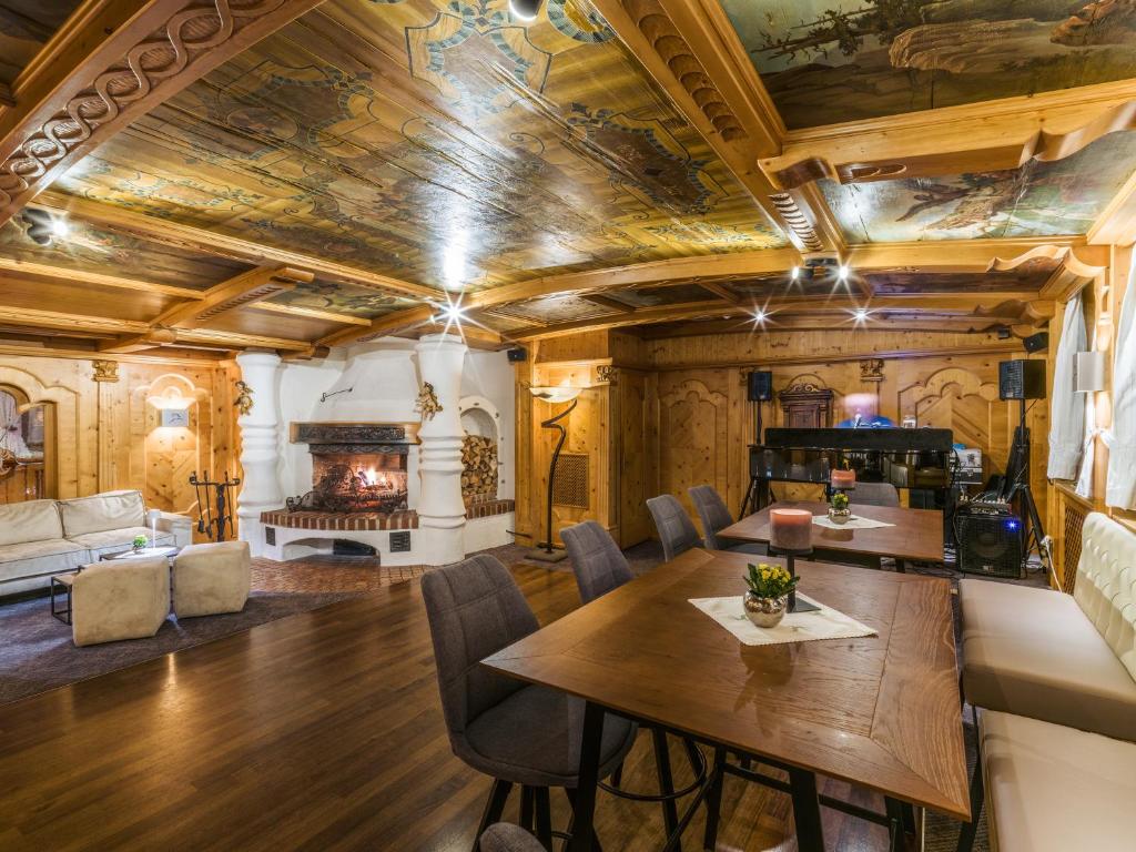 Bar/lounge