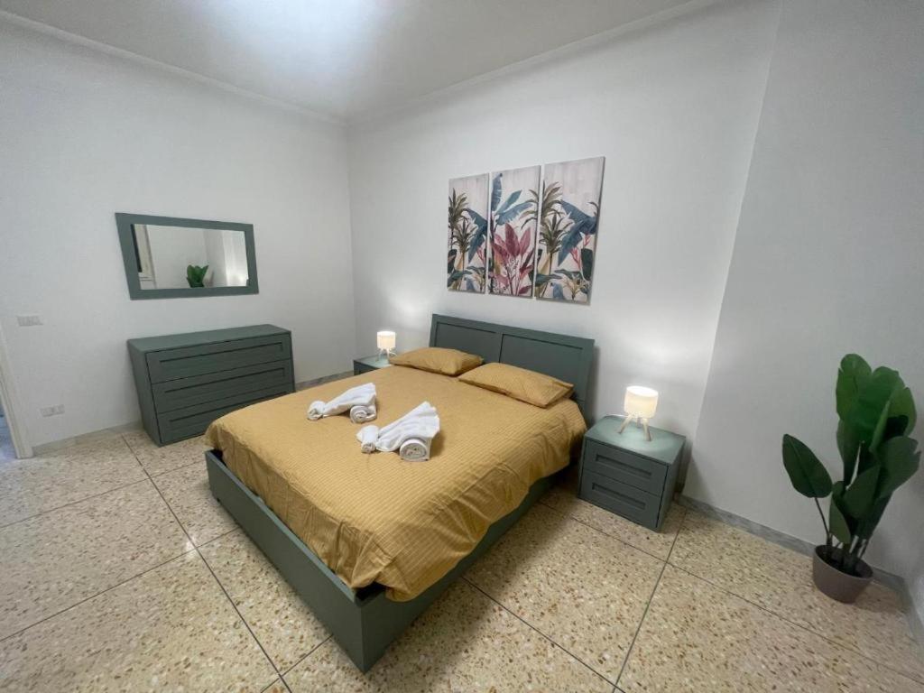 Mondovì 27 Guest house - Ponte Lungo Station - 2