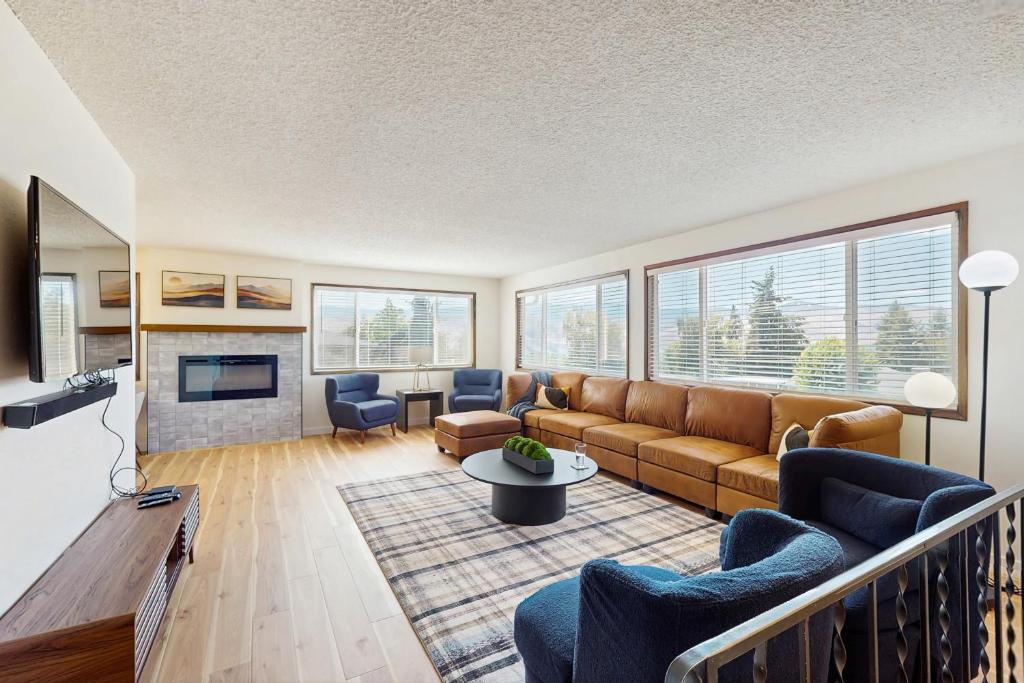 East Wenatchee Escape, East Wenatchee