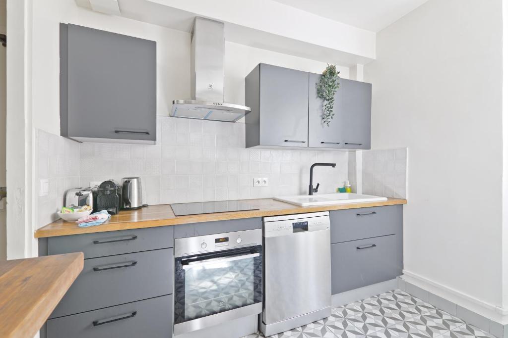 Luxurious 2 Bedroom Apartment Nation Free Netflix - 5