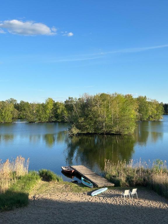 Direkt am See mit privatem Sandstrand, Güster