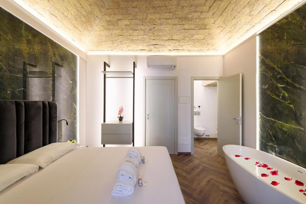 Antinous Suites - 4