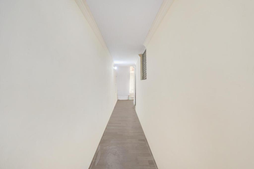 SPOT ON Top Plus, Prayagraj