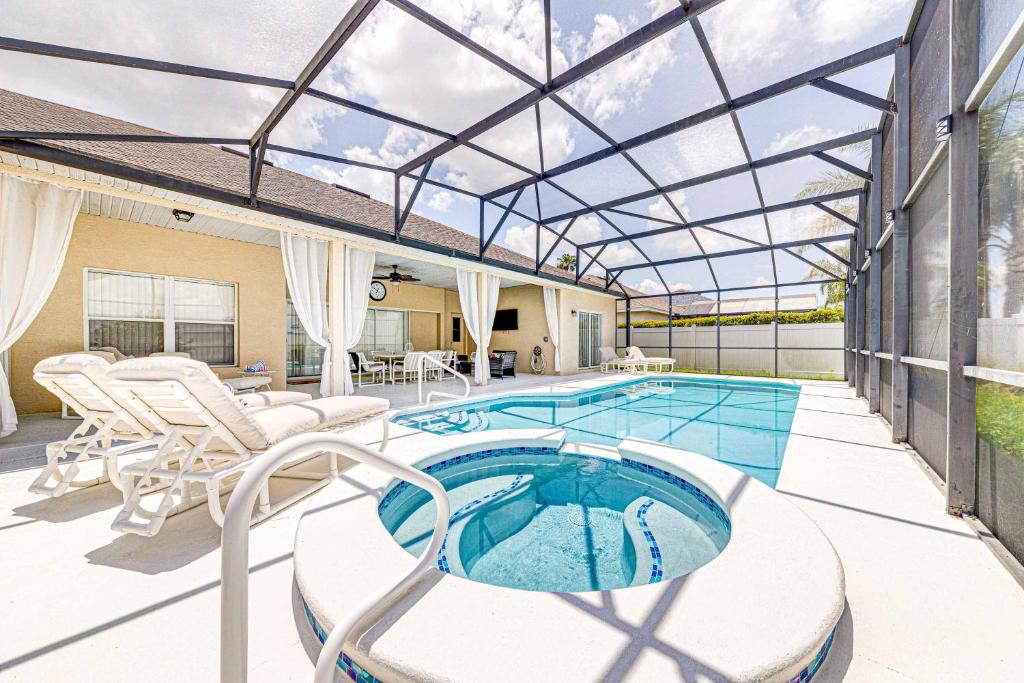 Marceline Dreams, Davenport