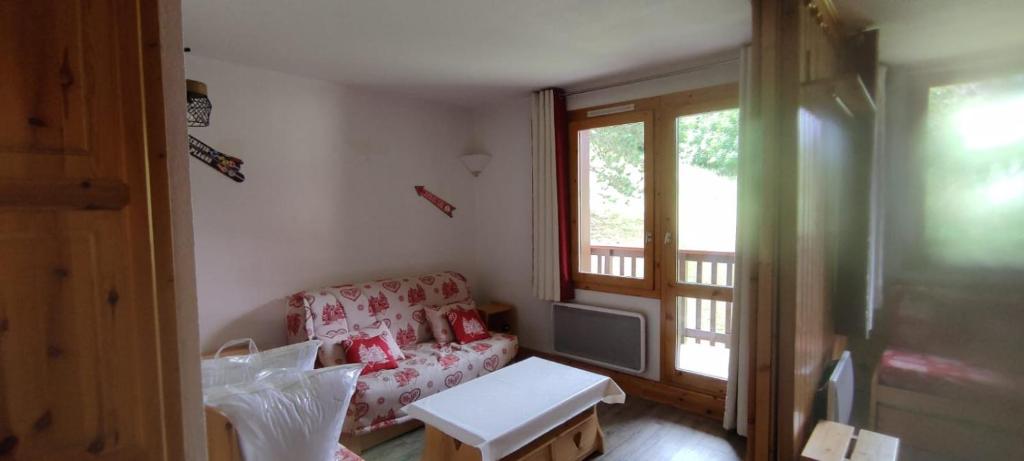 Studio divisible Montchavin draps serviettes torchons non fournis Ménage à faire, La Plagne Tarentaise