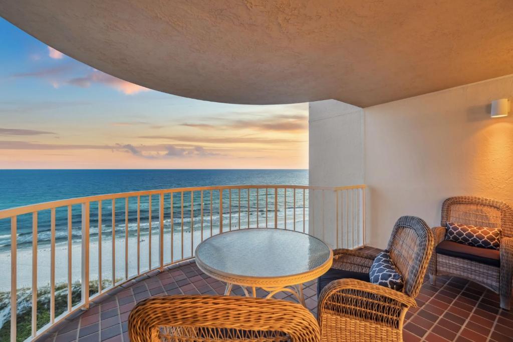 Hidden Dunes Condominium 1201 by Newman-Dailey, Destin