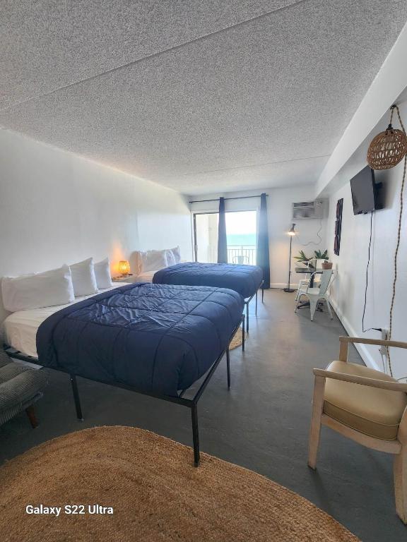 Oceanfront Efficiency T609, Myrtle Beach