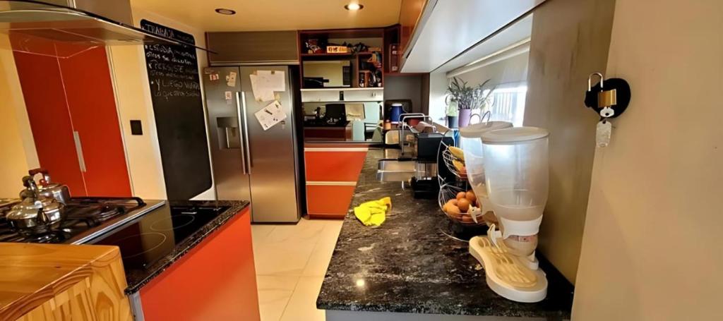 Hermoso Departamento a 5 Minutos del Centro de 3 Dormitorios, 1 Baño, Cochera Cubierta - 3