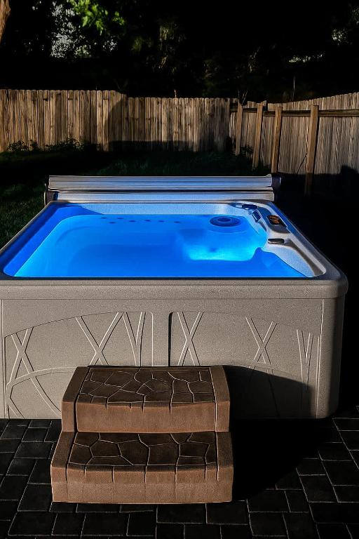 Prime Austin - Jacuzzi Firepit and BBQ, Austin