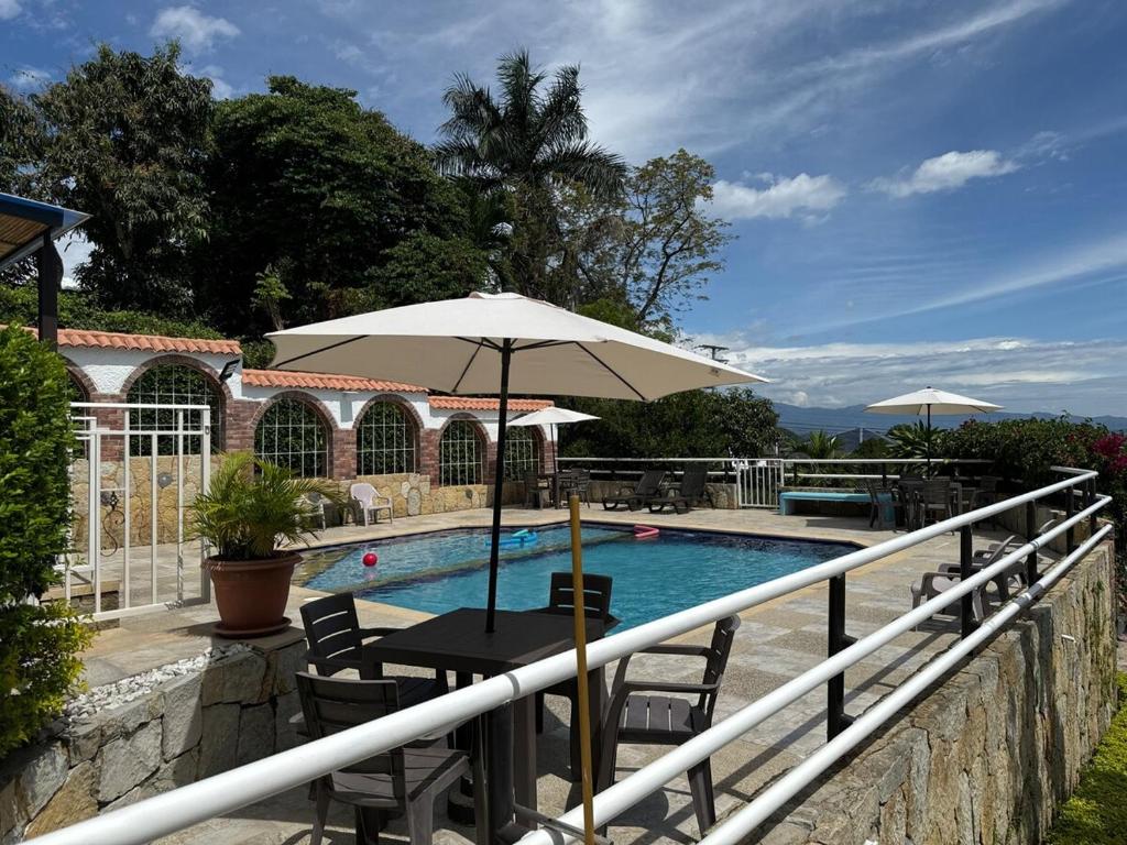 Hermosa casa en Anapoima, Excelente ubicación - 3